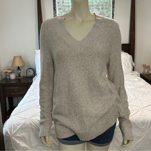 J. JILL Oversized Fit V-Neck Sweater Women’s Size Medium - Picture 3 of 14